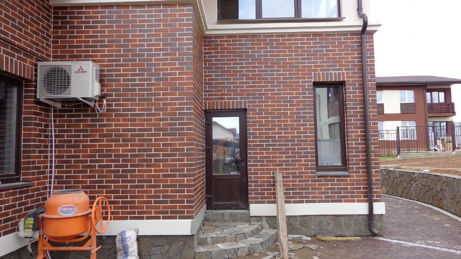 Гибкий кирпич для наружной отделки дома