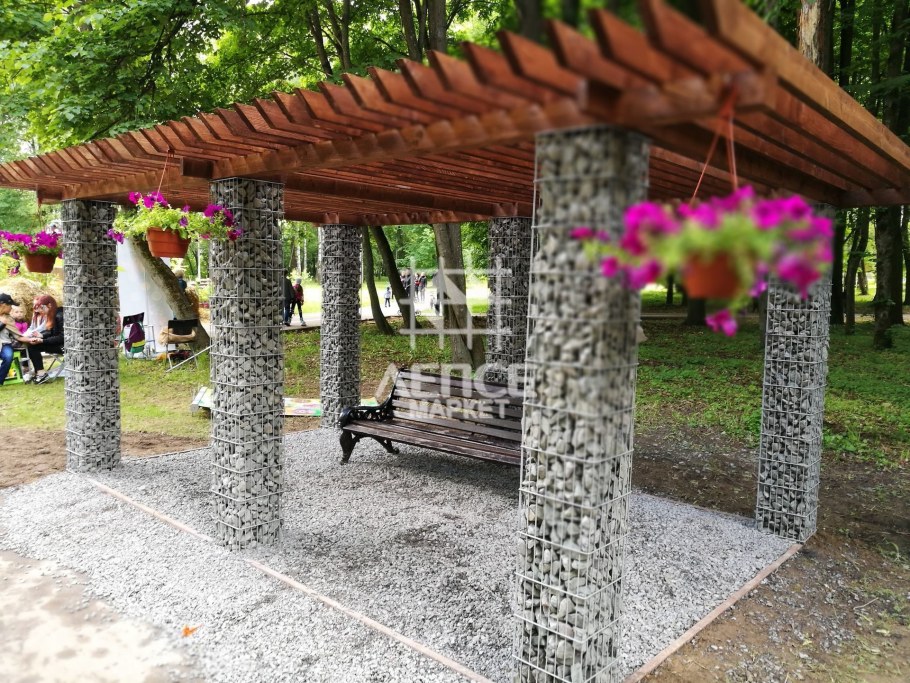 Беседка с габионами