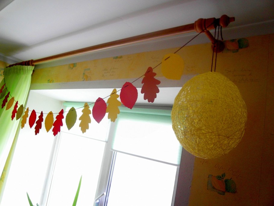 Украшение класса осень