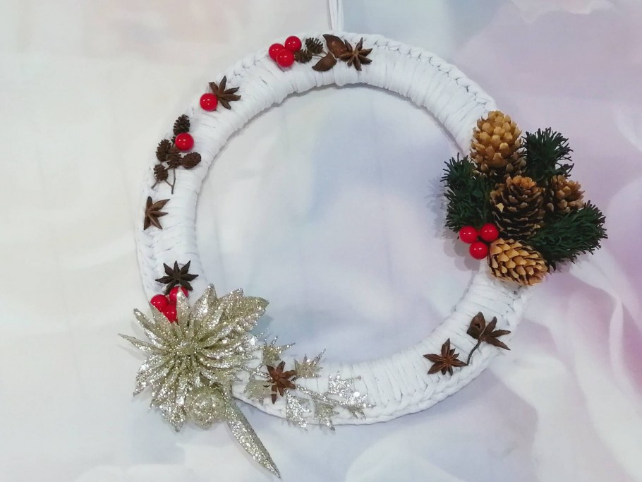 Елочные игрушки из фетра