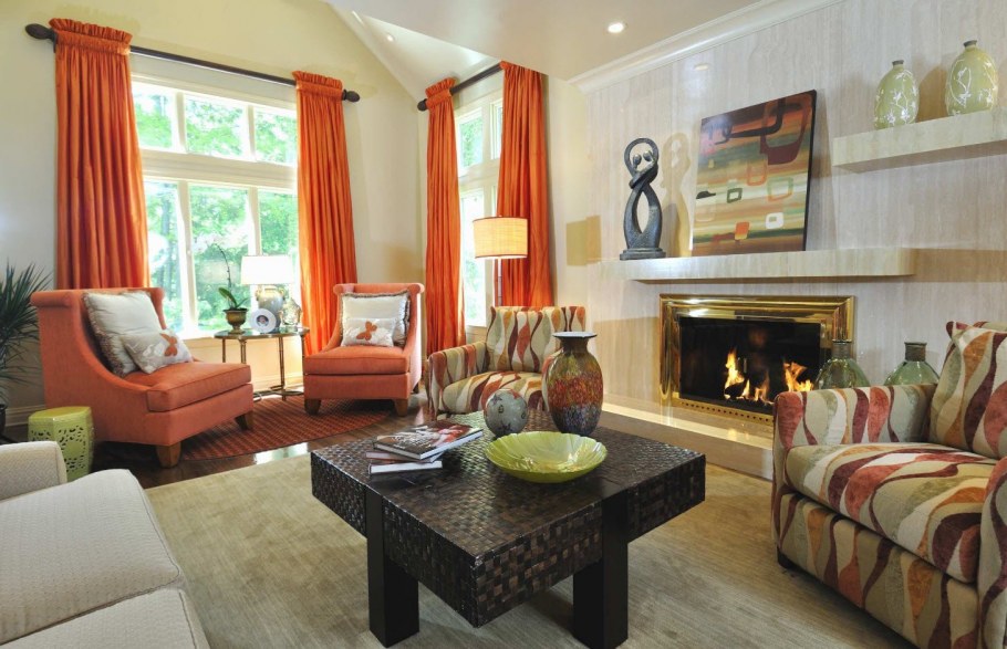 Оранжевые шторы в интерьере