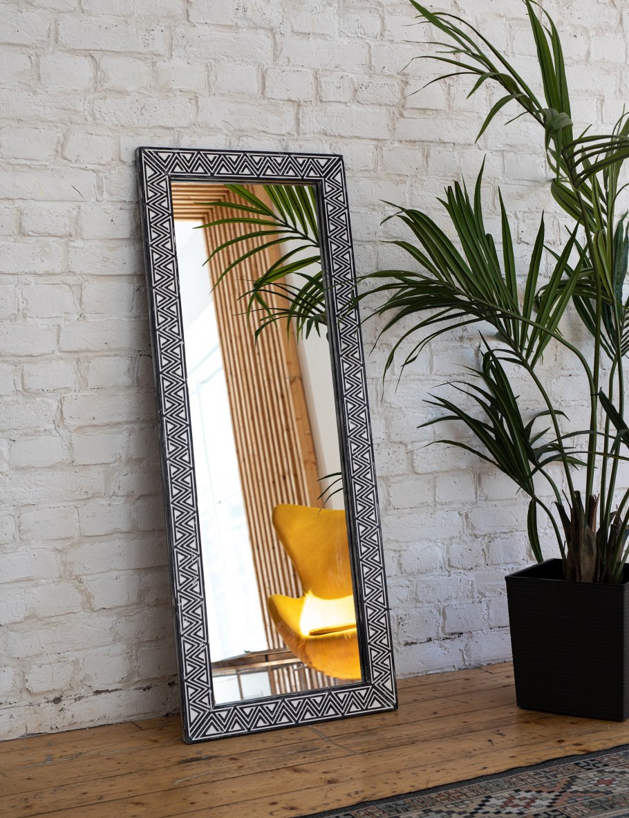 Зеркало в раме Papua Green в этническом стиле IMR-638076