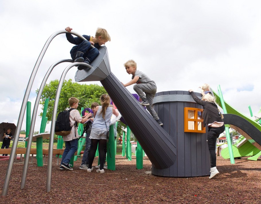 Детская площадка Монструм