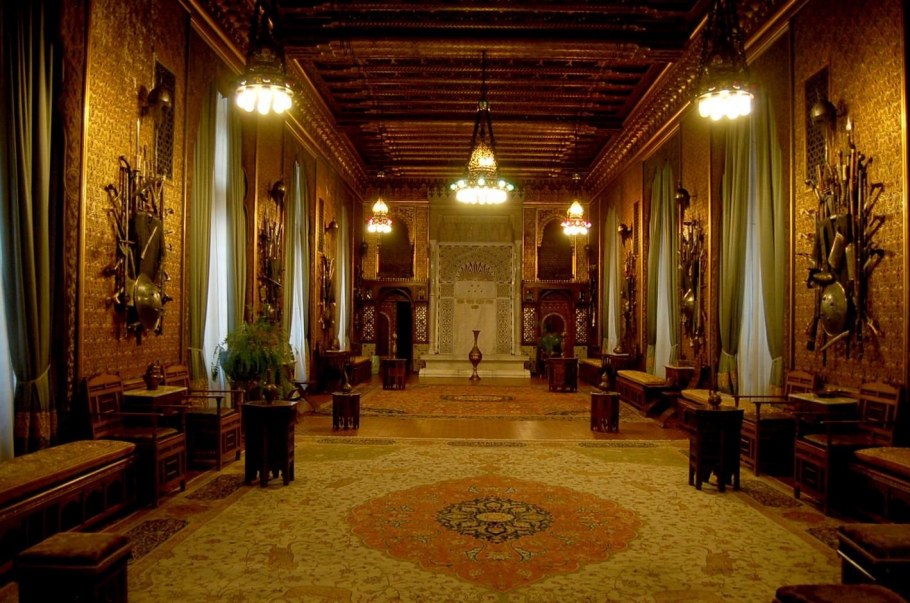 Замок Пелеш коллекция оружия