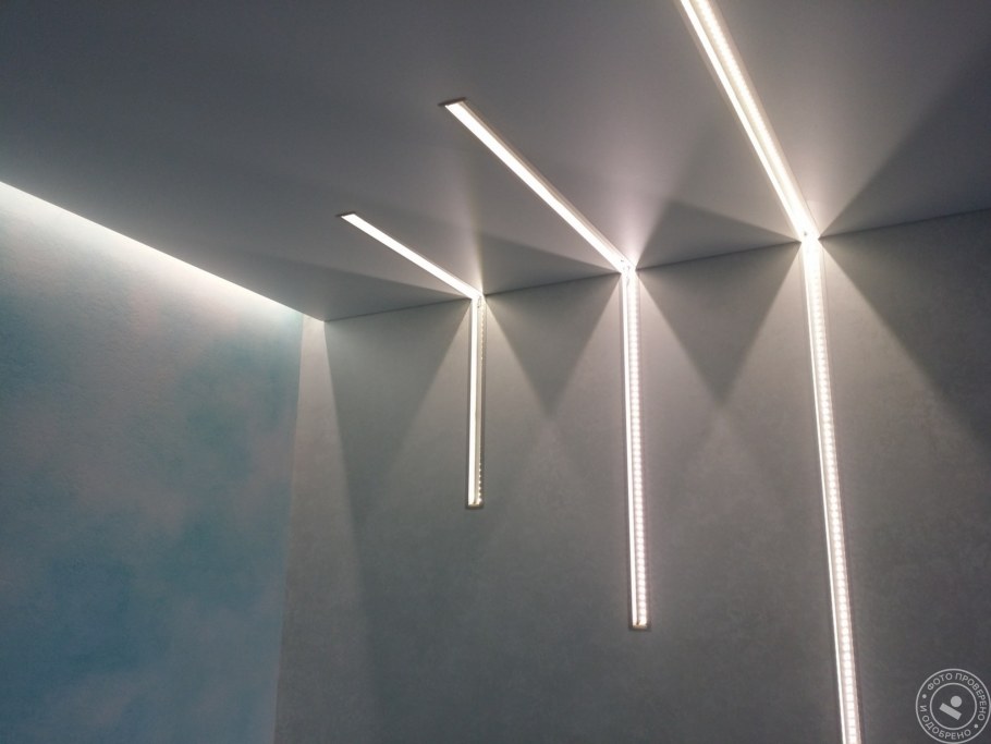 Парящие светильники для натяжных