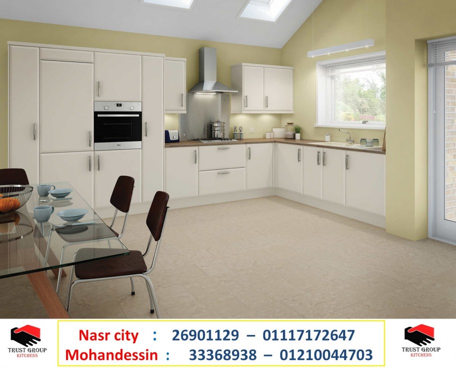 Joinery Team fitting a Kitchen - Kitchen Cabinet people stock pictures, Royalty-free photos & images