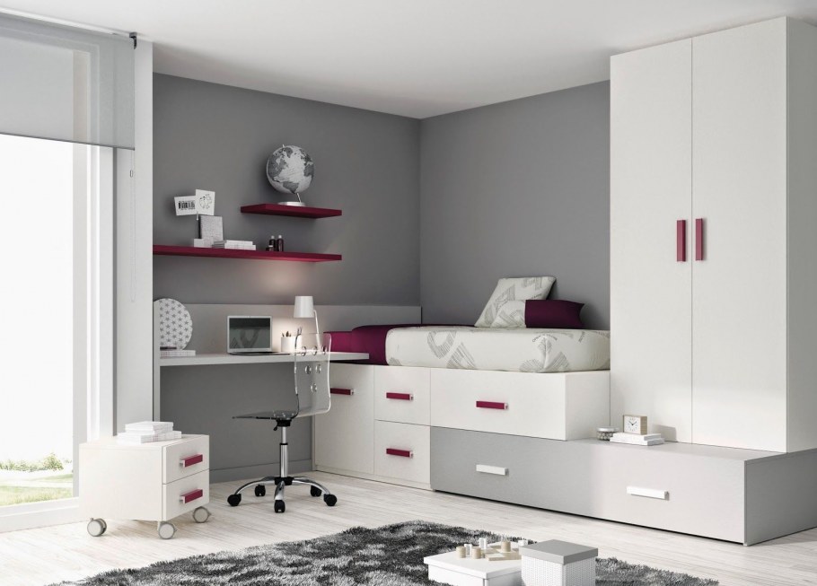 Серые стены в детской