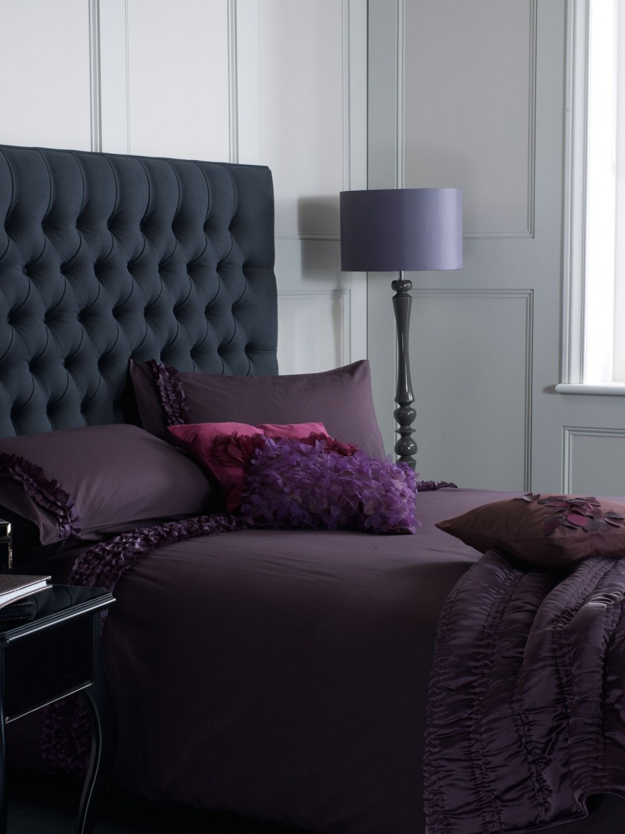 Фиолетовая кровать