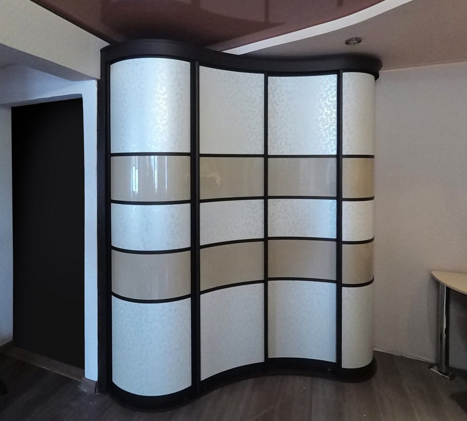 Радиусный шкаф-купе Мебелеф-4