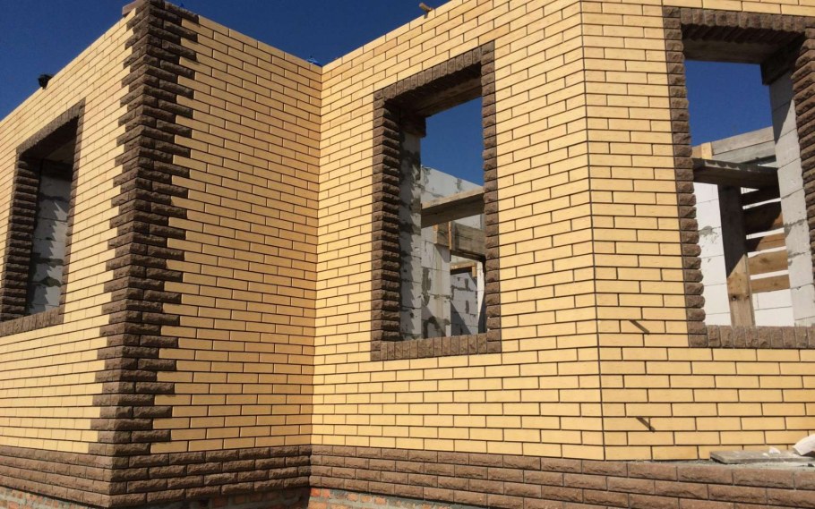 Кладка кирпича облицовочного Бавария