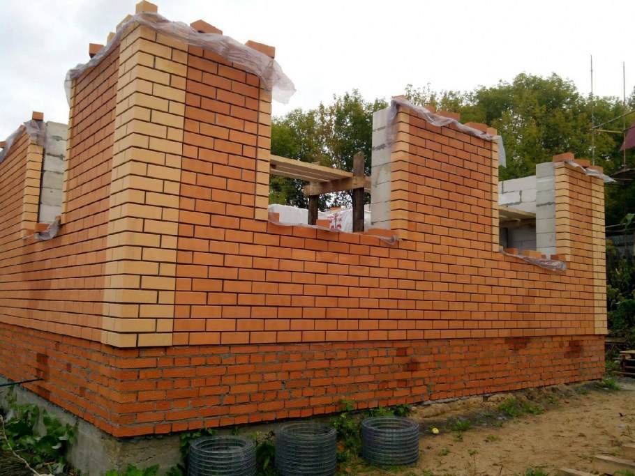 Облицовочная кирпичная кладка