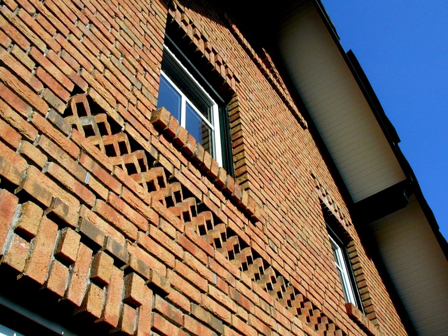 Кладка облицовочного кирпича