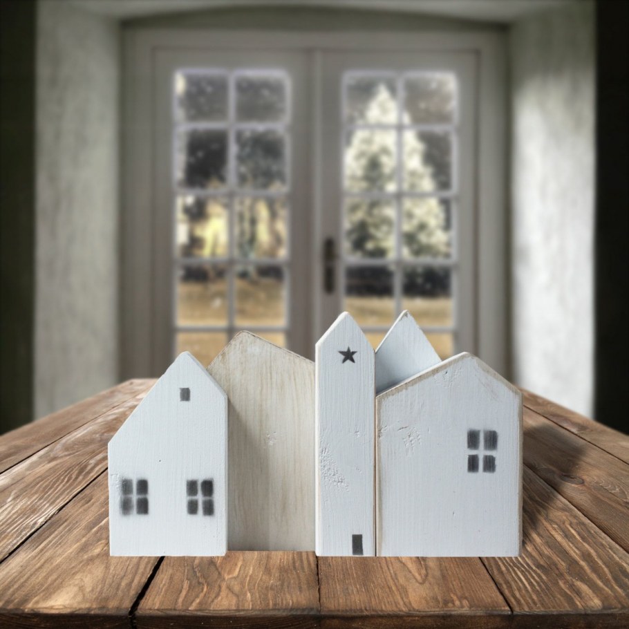 Декоративный домик для сада