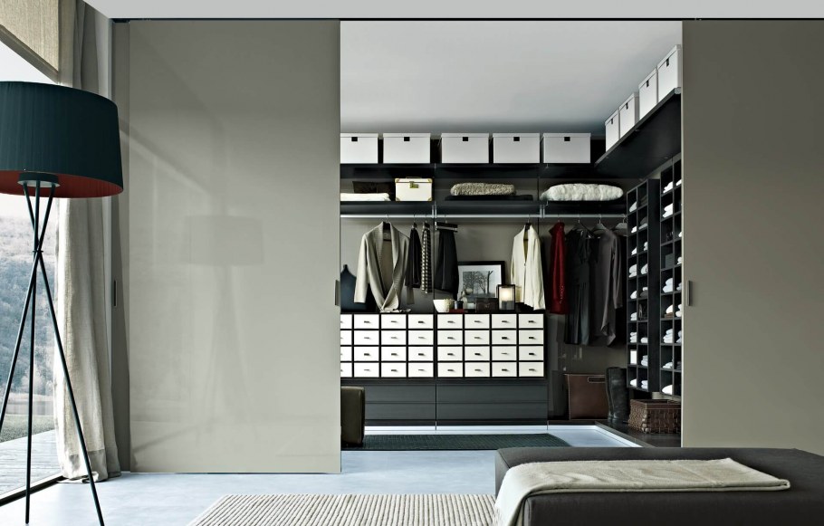 Ubik от итальянской фабрики Poliform