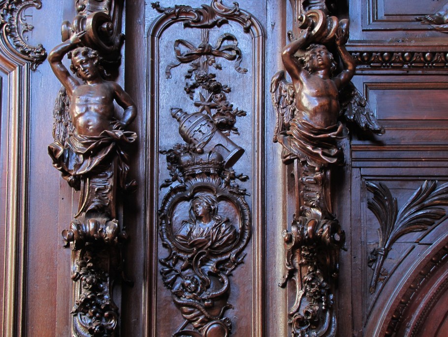 Резьба по дереву Рокайль