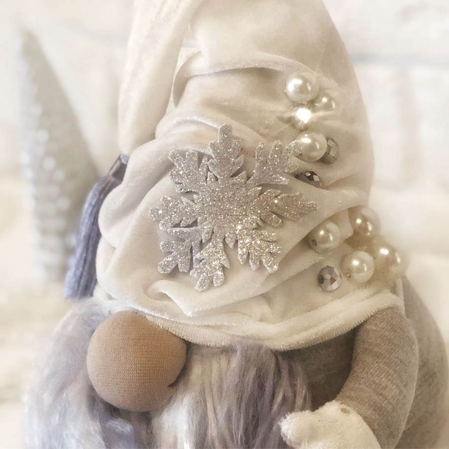 Новогодняя композиция в ящике