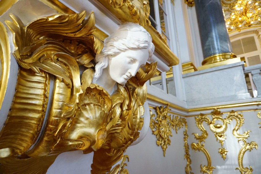 Бриллиантовая кладовая Эрмитажа корона