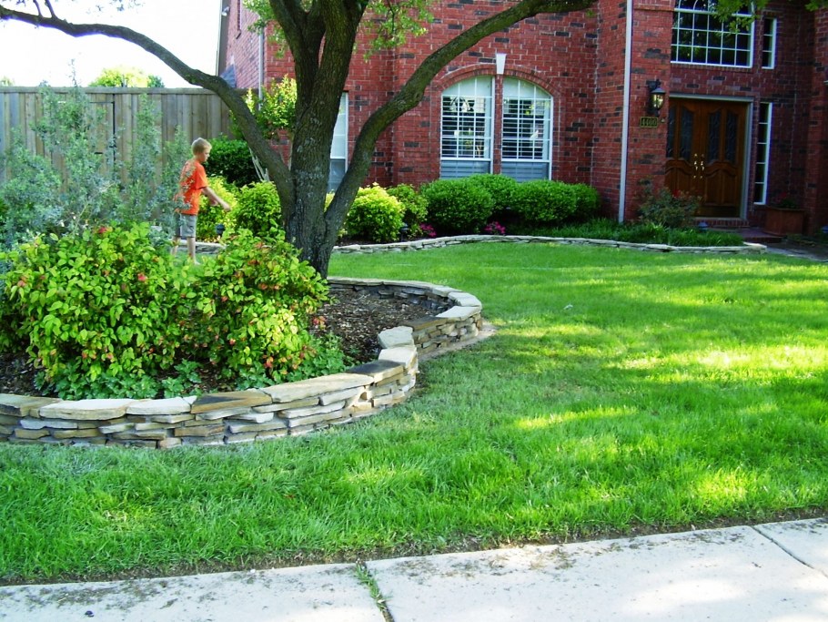 Бордюр из плитняка