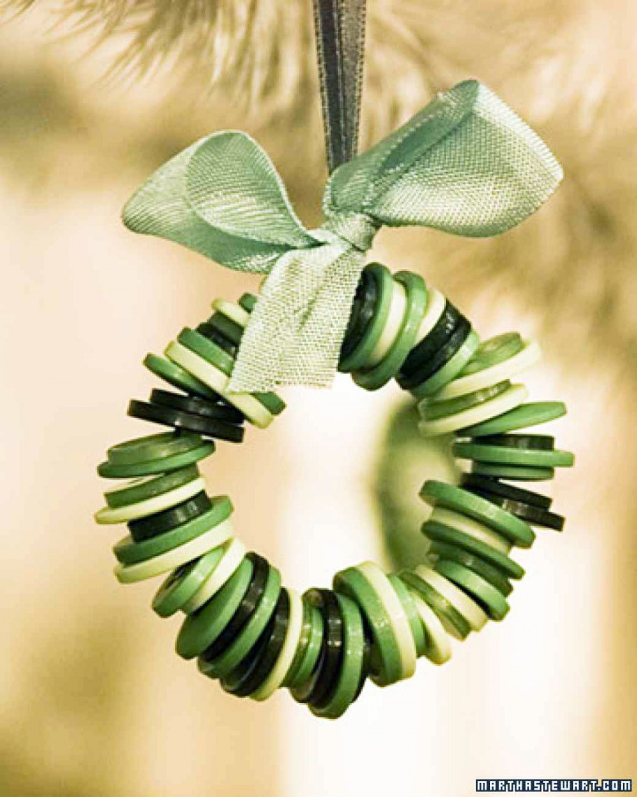 Игрушеина елку из фетра