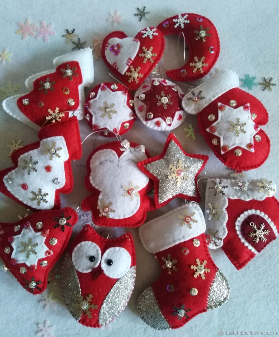 Елочная игрушка из пенопластового шара