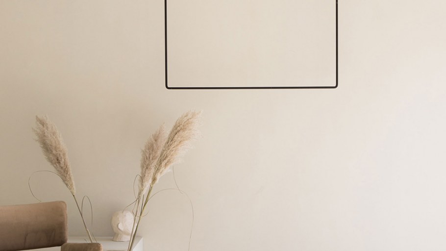 Бежевый Минимализм