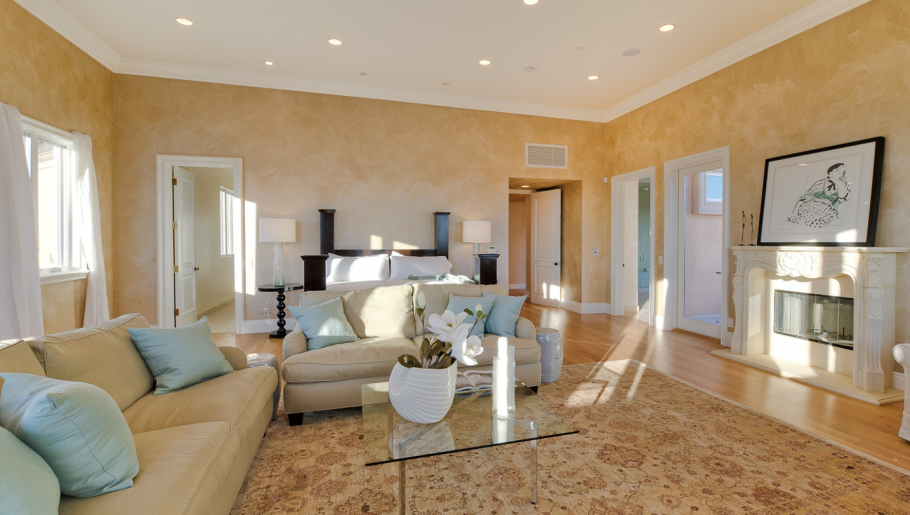 Декоративная штукатурка в прихожей