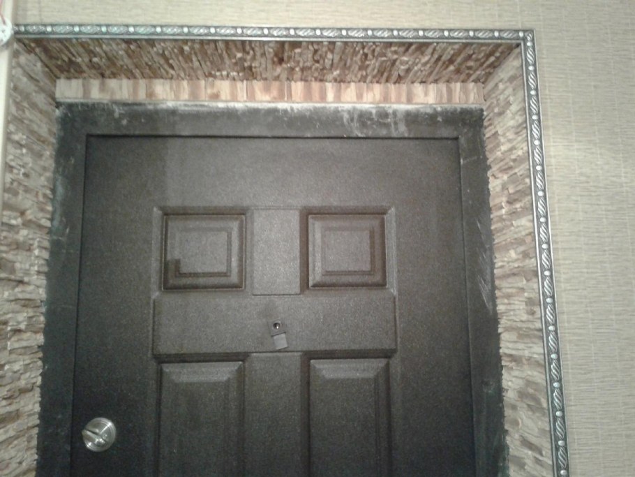 Отделка дверных откосов плиткой