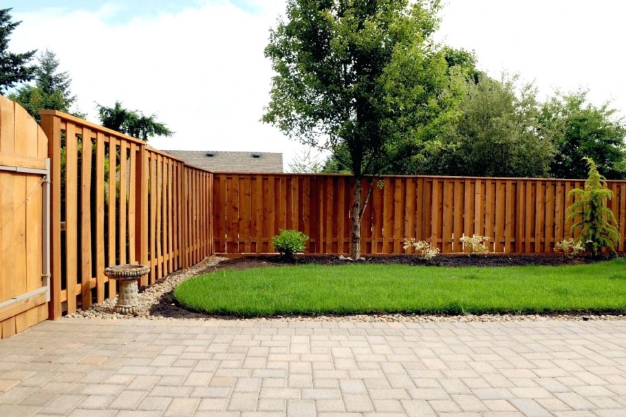 Красивые заборы для дачи