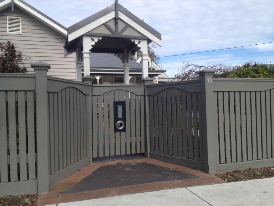 Заборы американских домов