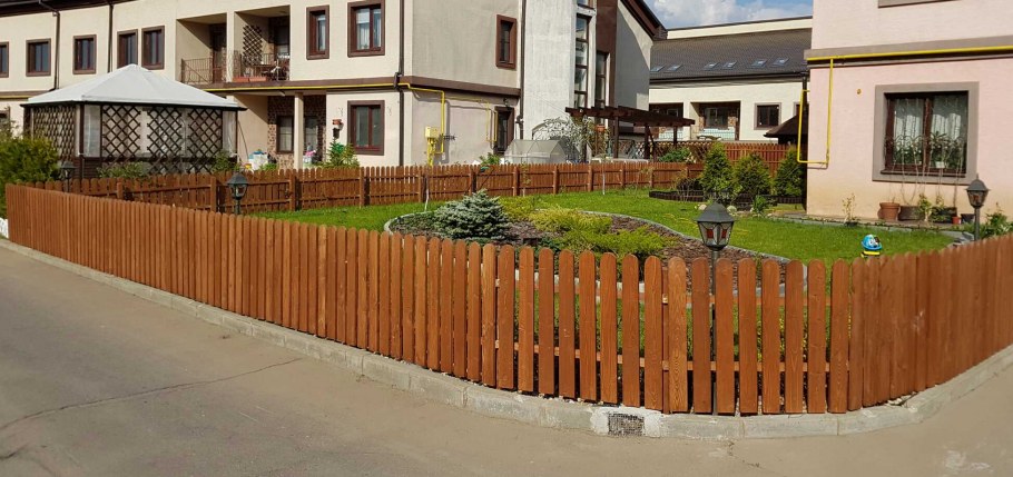 Декоративный забор из дерева
