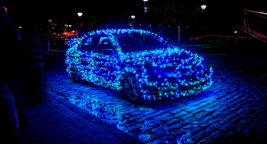 Елочная игрушка автобус