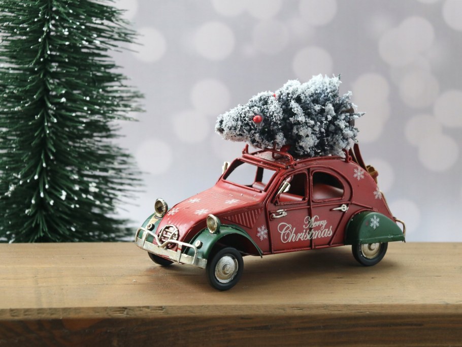 Новогодние украшения из шин