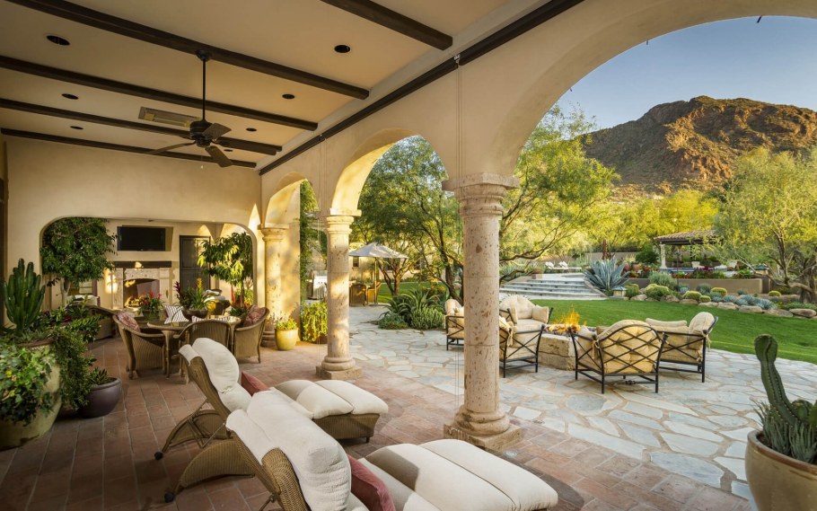 Отель в средиземноморском стиле