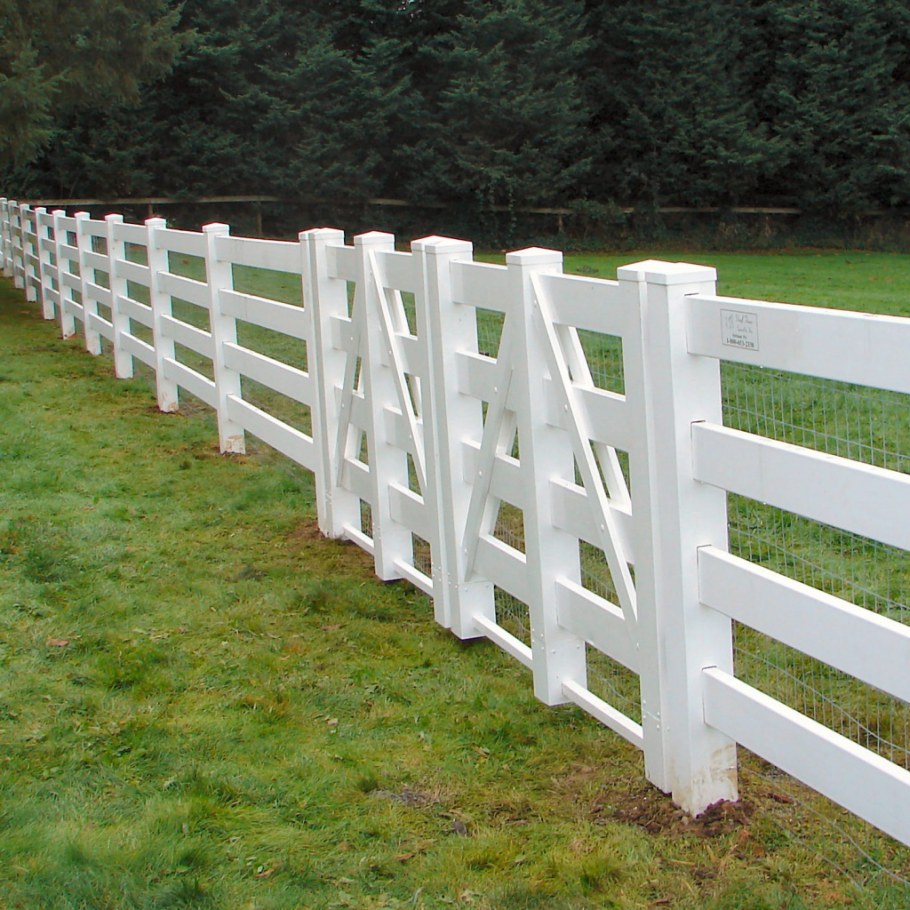 Деревянная ограда для дачного участка