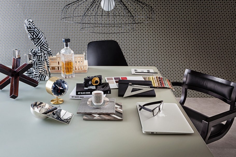 Стильный современный интерьер с настольными играми