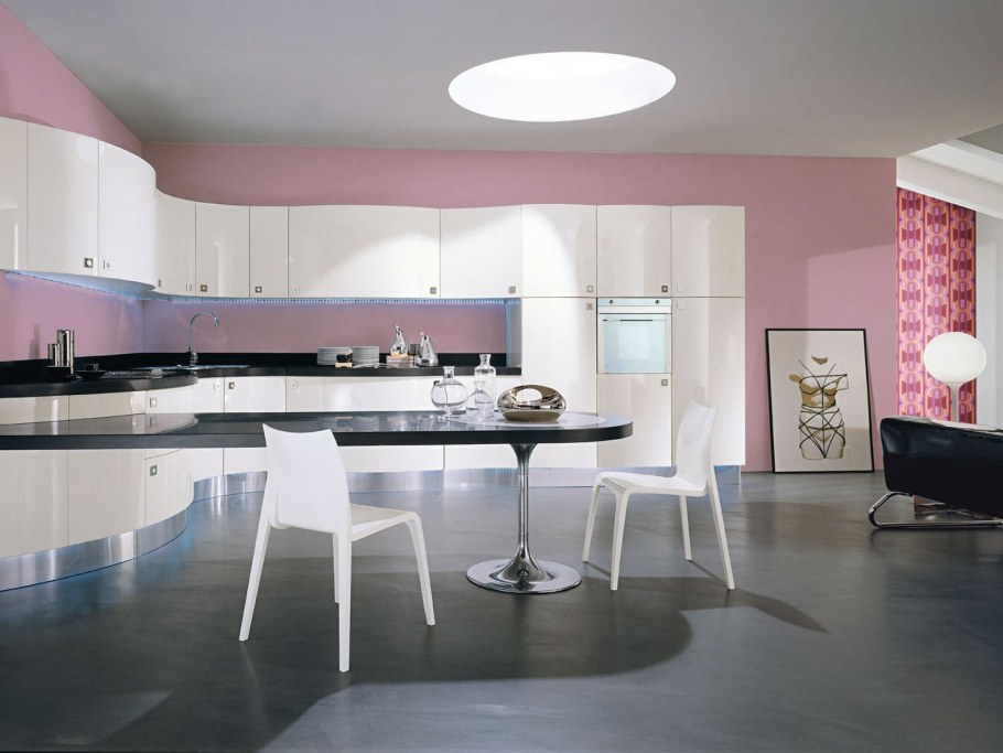 Бледно розовые стены в кухне