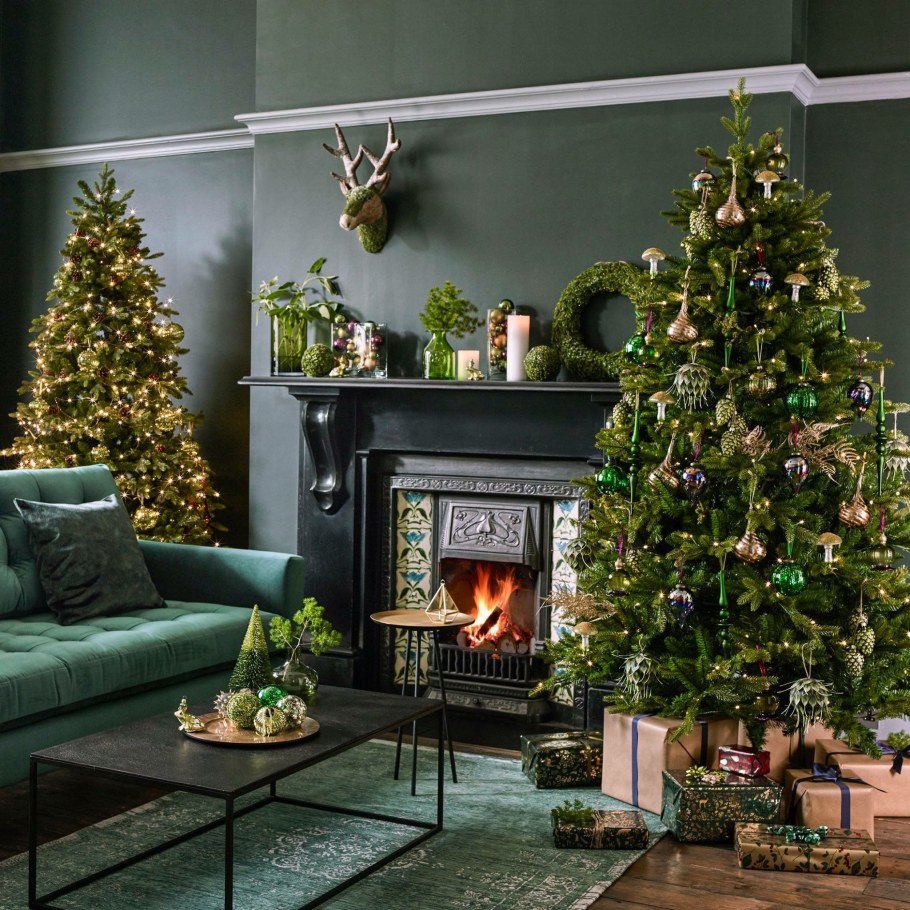 Елка в интерьере