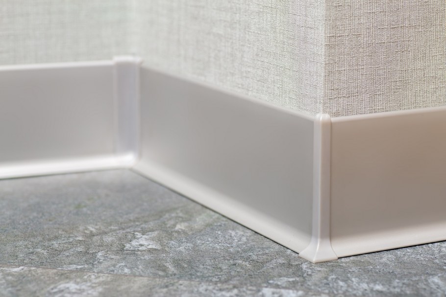 Плинтус алюминиевый Diele 80 анодированный 2500х80х11 мм