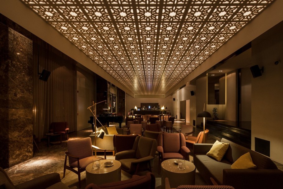 Потолок в кафе и ресторанах