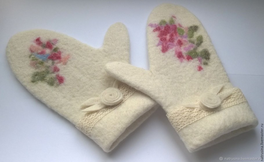 Валяные варежки