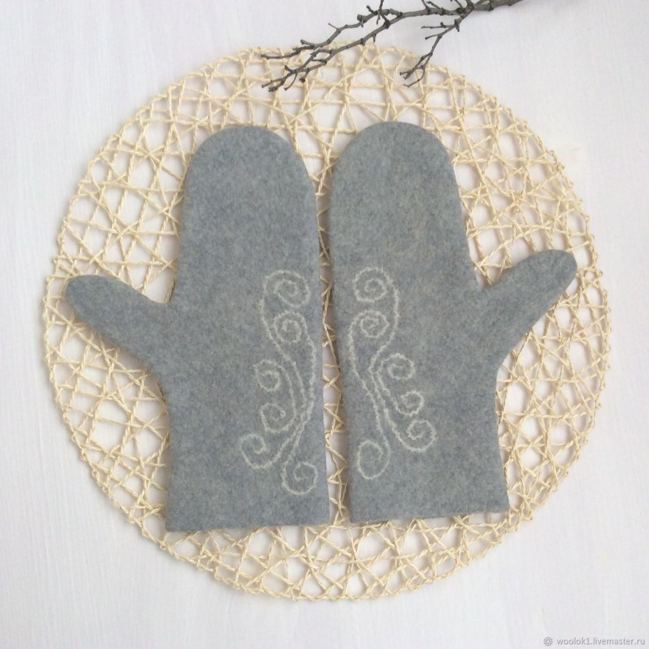 Валяные варежки
