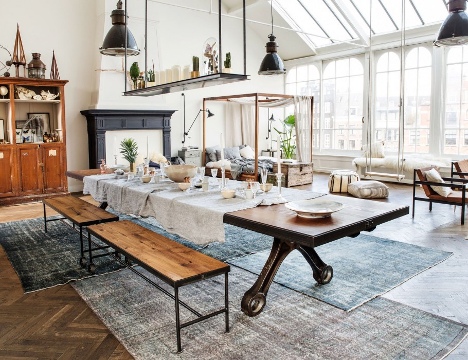 Стол в стиле лофт в интерьере