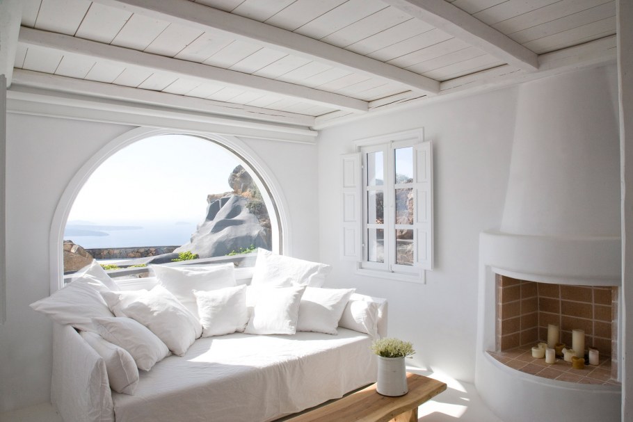 Фреска в зале в частном доме