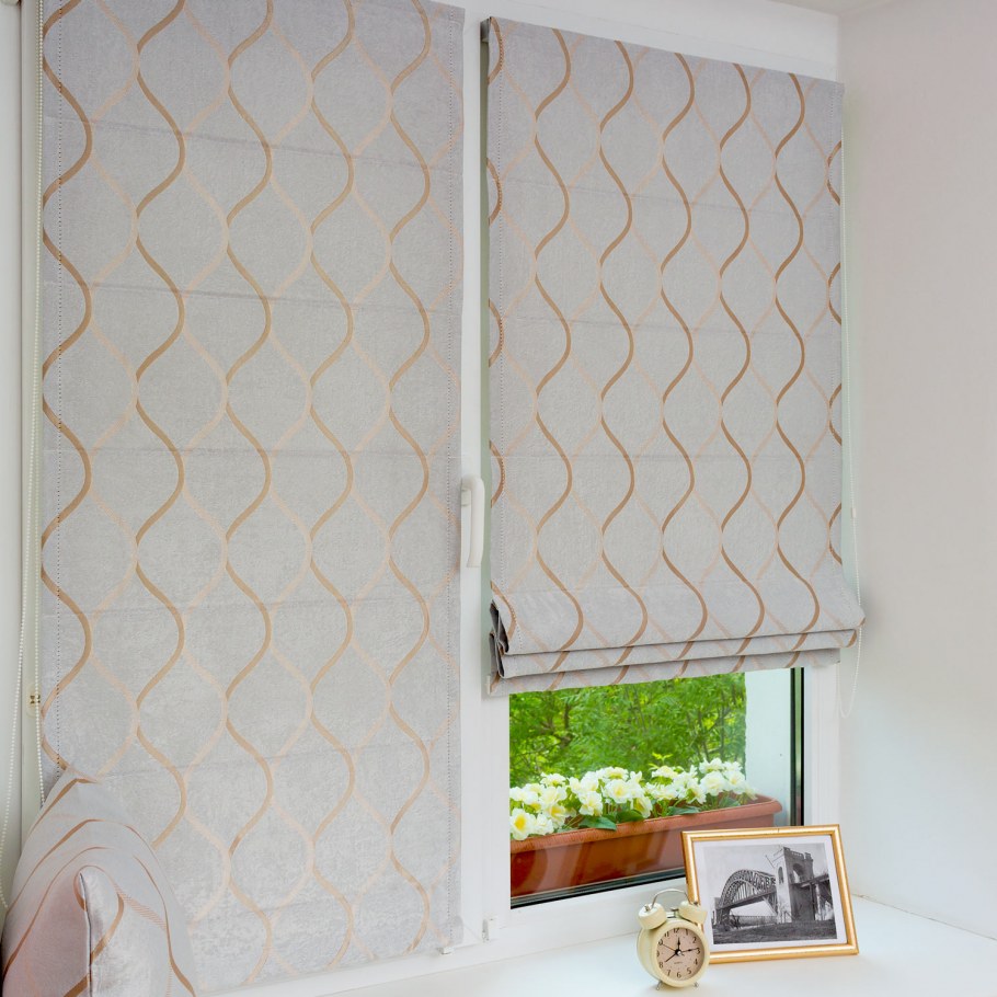 Римские шторы с напуском