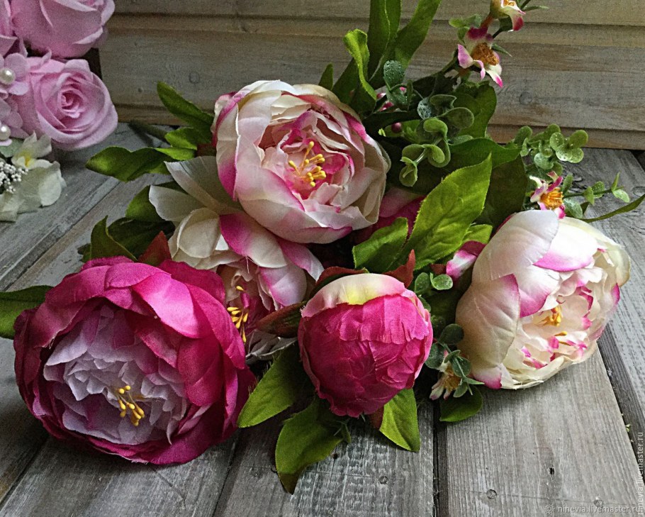 Цветочные композиции с пионами