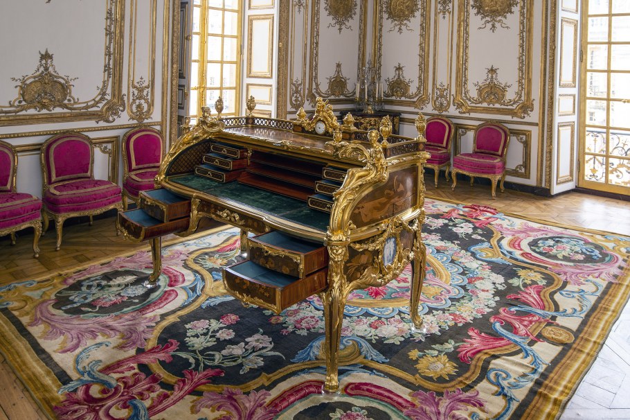 Versailles (Версалес) гостиная