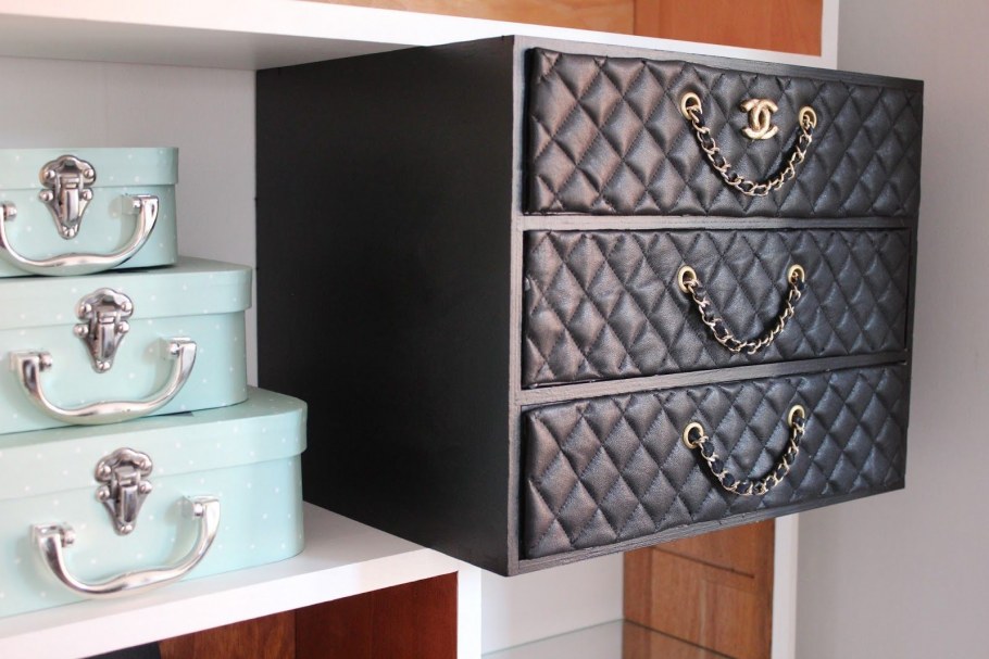 Спальня Коко Шанель