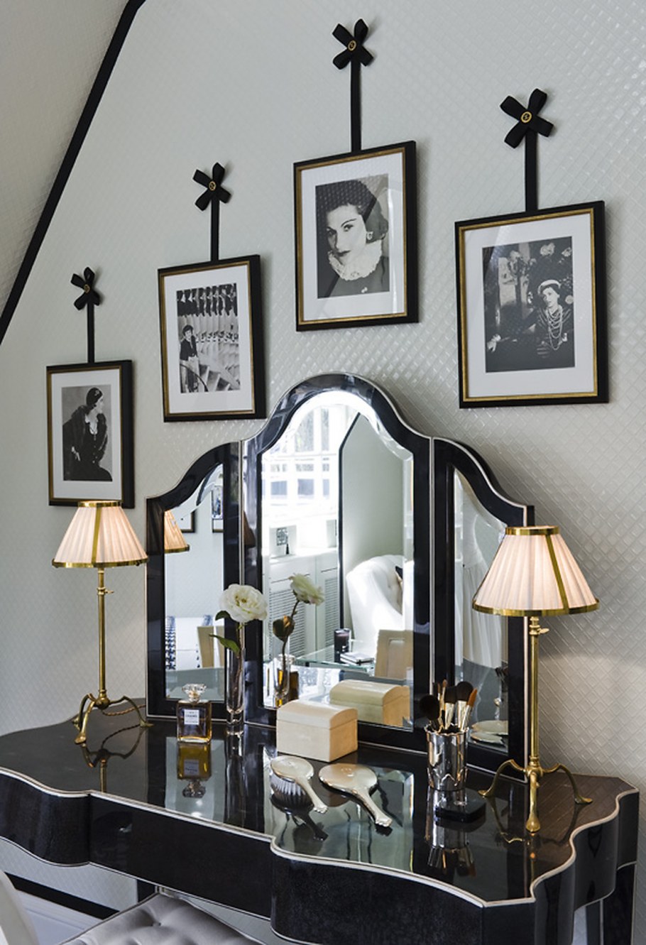 Комната в стиле Коко Шанель