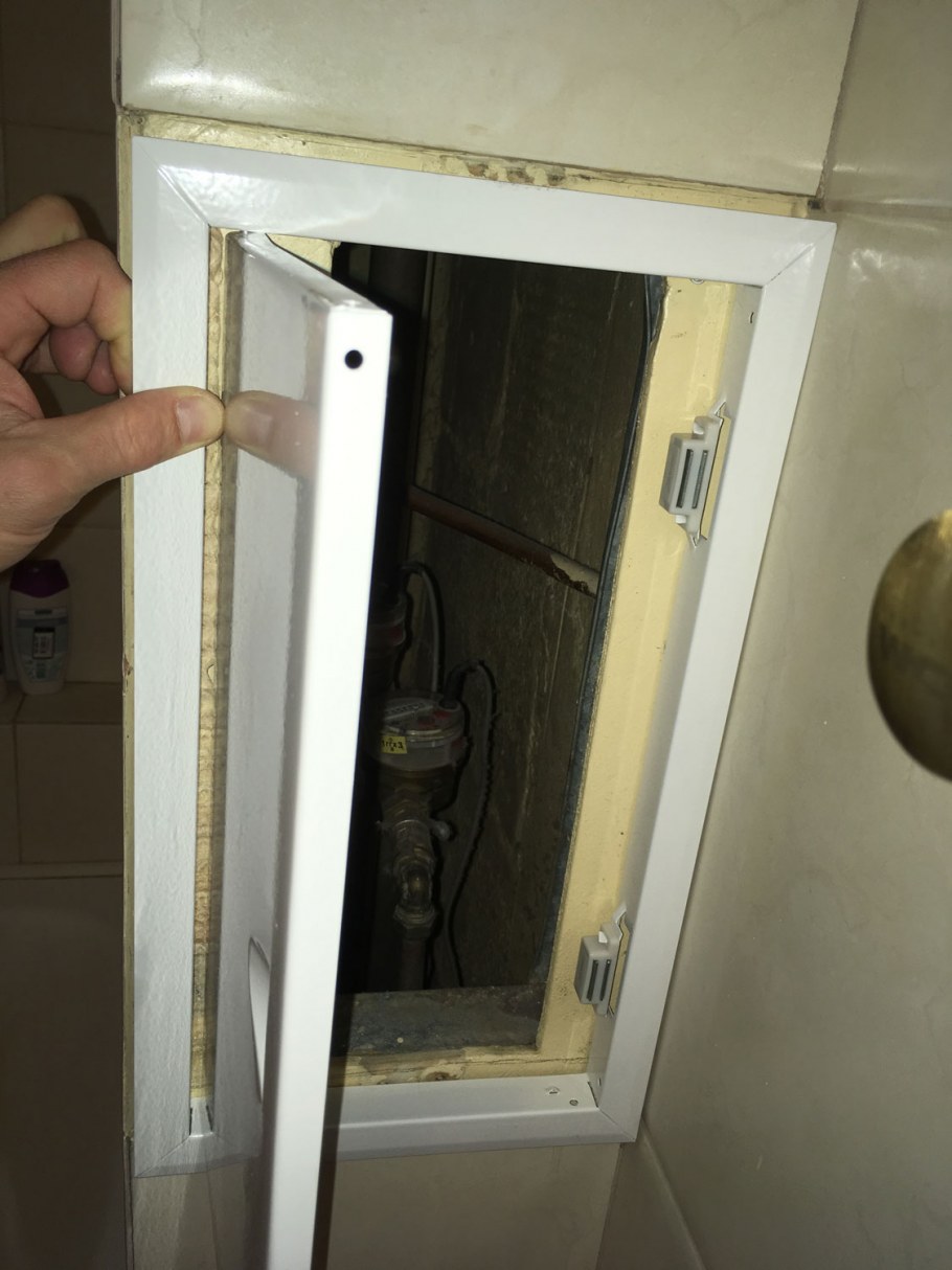 Люк для счетчиков