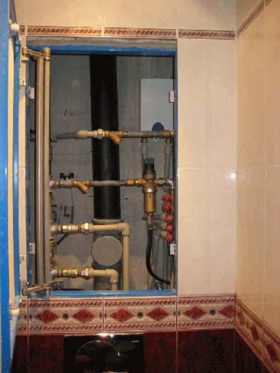 Разводка сантехники в коробе